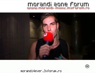 poze interviu fierbinte u...