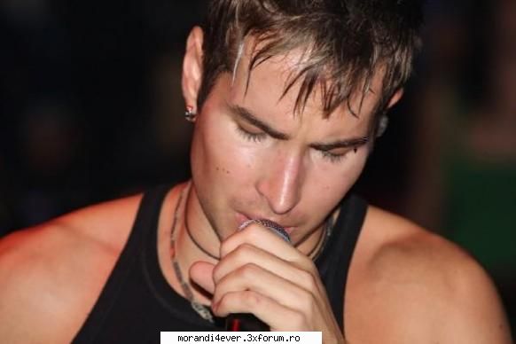 poze unde uita..?nuj