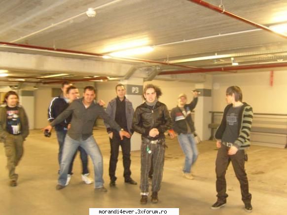 morandi foarte ferikitzi baietzii ..mai ales