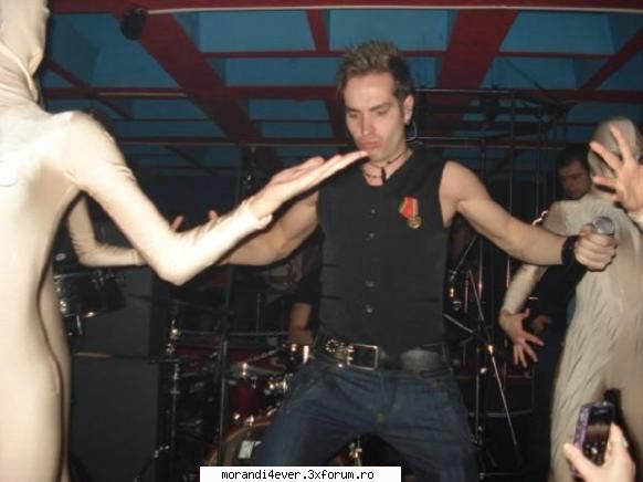 poze dansand ...concert